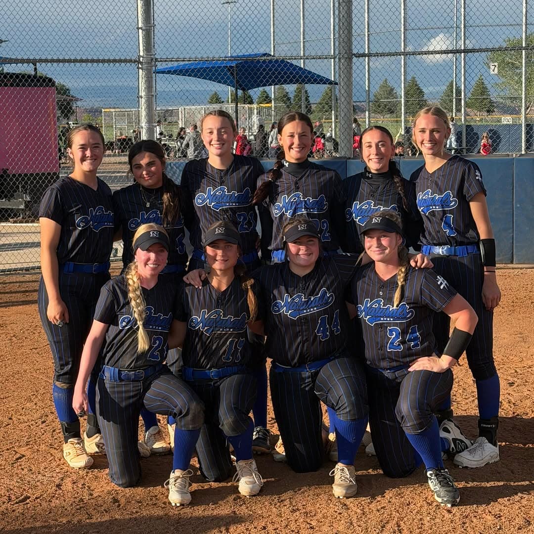 Utah Naturals 18U team photo